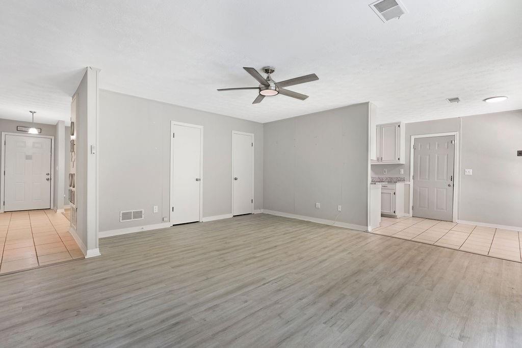 2053 Wellborn Road Lithonia, GA 30058 - Photo 10 of 20