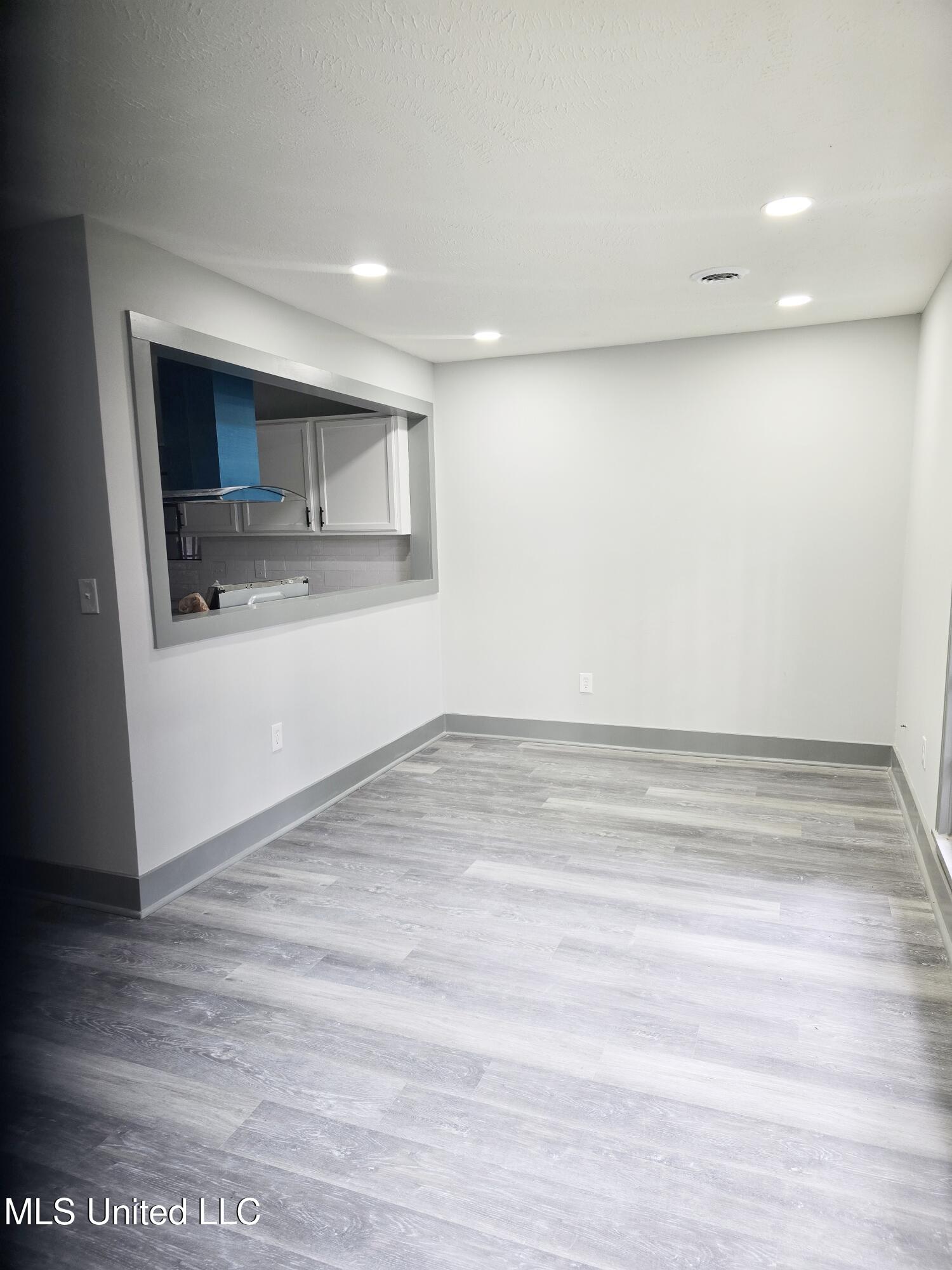 107 Lake Of Pines Drive Jackson, MS 39206 - Photo 2 of 13 1000025305