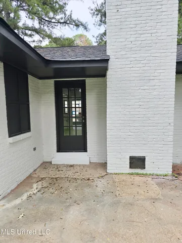 $205,000 | 107 Lake Of Pines Drive, Jackson, MS 39206