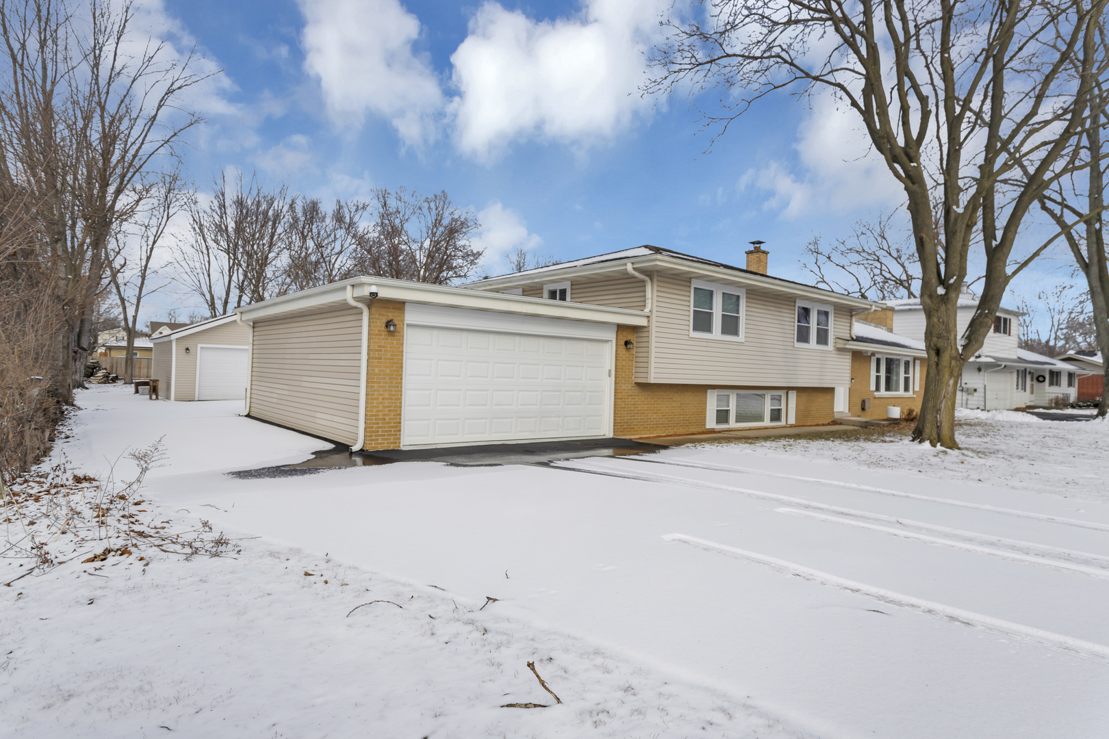 34W284 Giese Road Batavia, IL 60510 - Photo 2 of 49