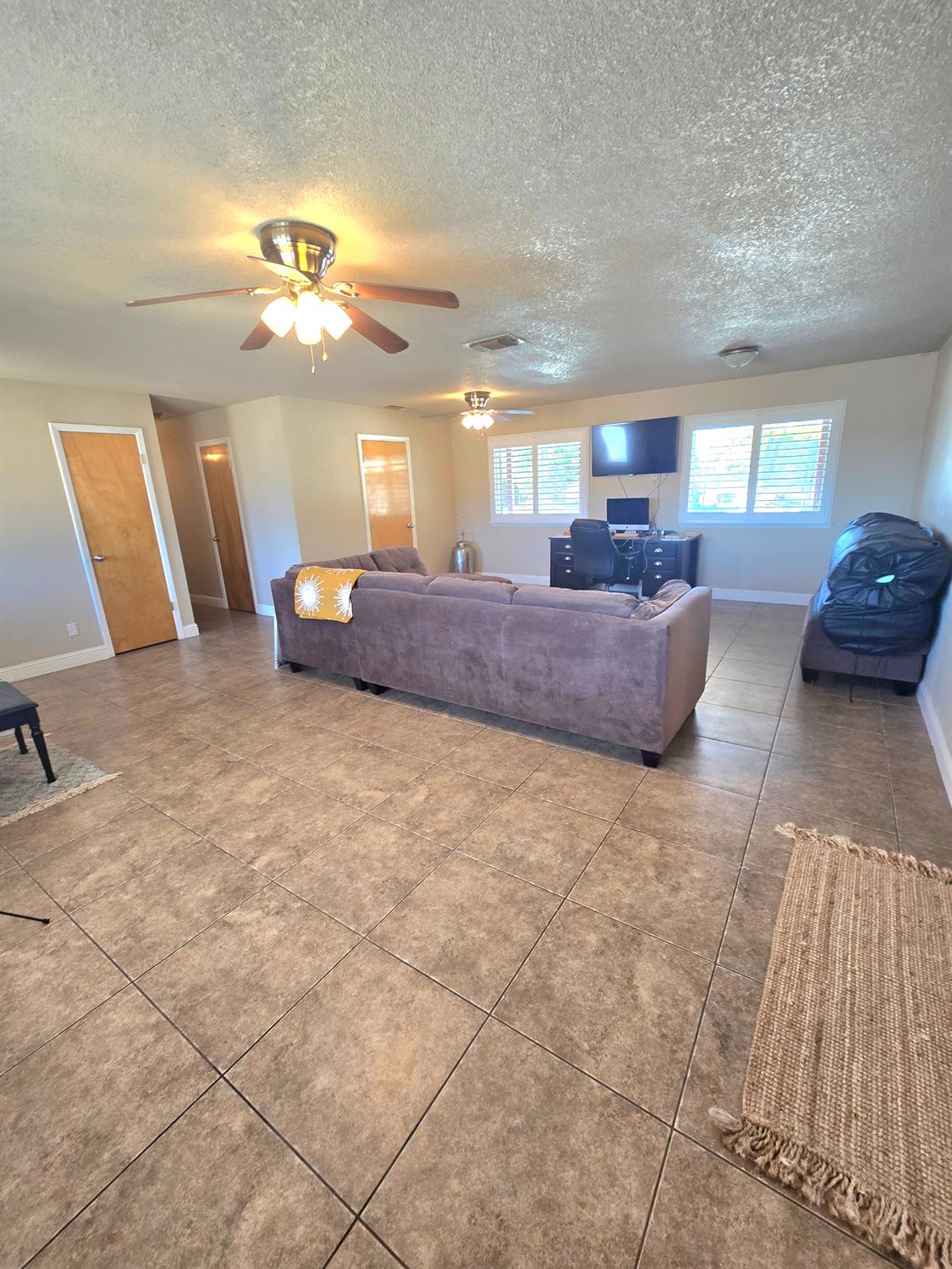 16448 Monreal Road Madera, CA 93636 - Photo 12 of 27