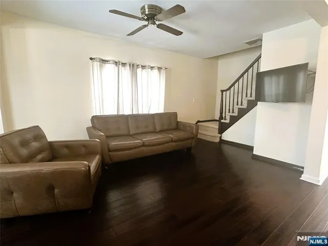 $565,000 | 53 Bergen Avenue, Waldwick, NJ 07463