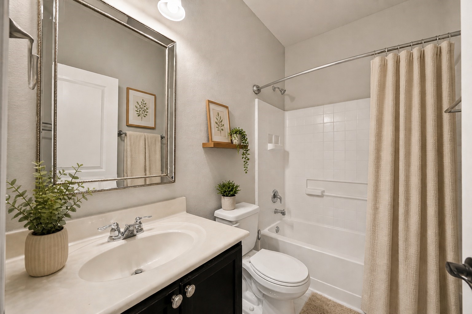 8110 Running Brook Lane Rosenberg, TX 77469 - Photo 9 of 30 hall bath virtually staged