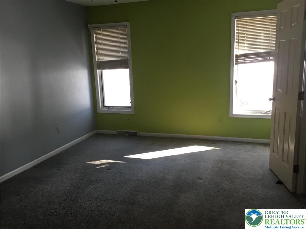 390 Fairview Street Emmaus, PA 18049 - Photo 24 of 34