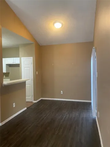 $1,850 | 1133 Southpointe Drive, DeSoto, TX 75115