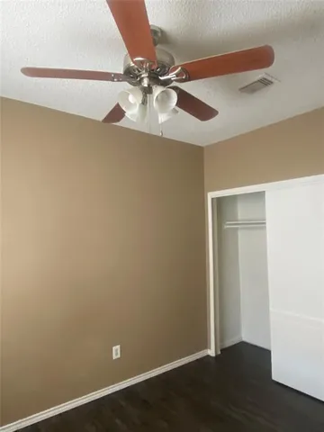 $1,950 | 1133 Southpointe Drive, DeSoto, TX 75115