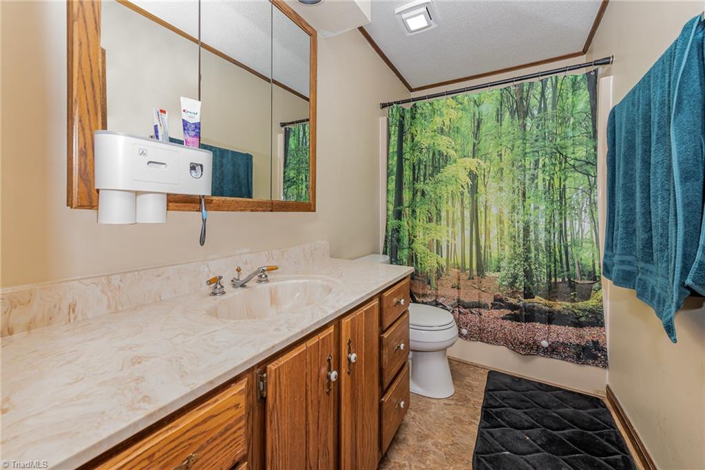 5435 Bunch Road Summerfield, NC 27358 - Photo 15 of 27