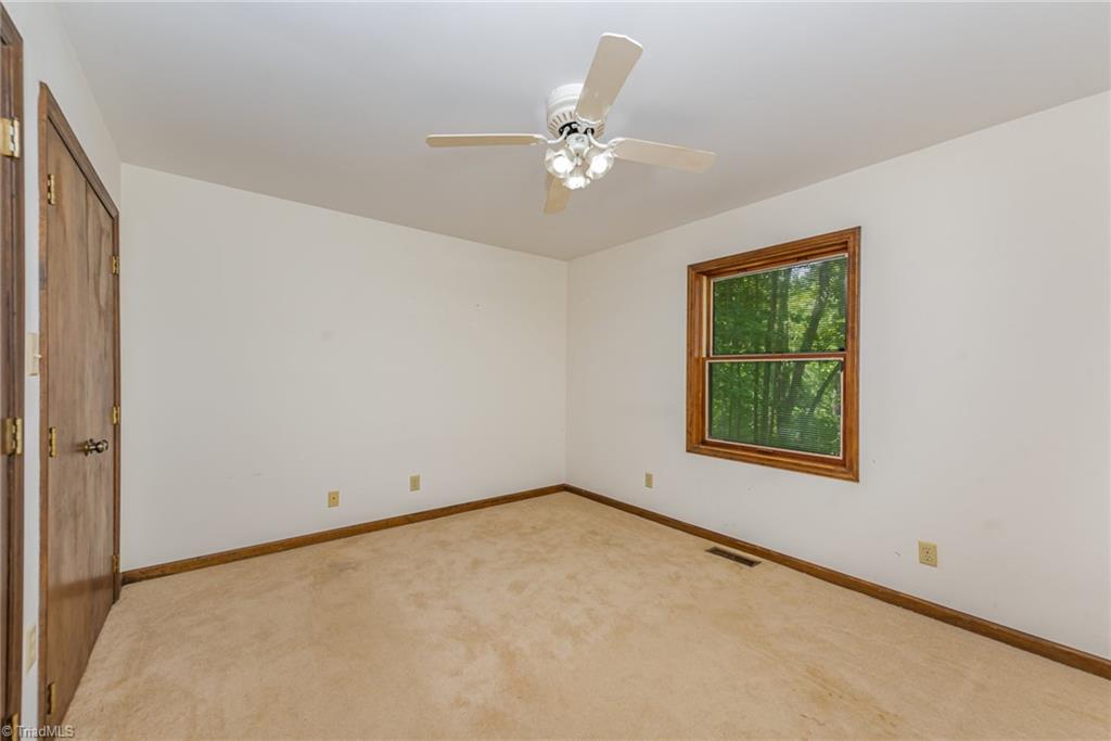 5435 Bunch Road Summerfield, NC 27358 - Photo 18 of 27