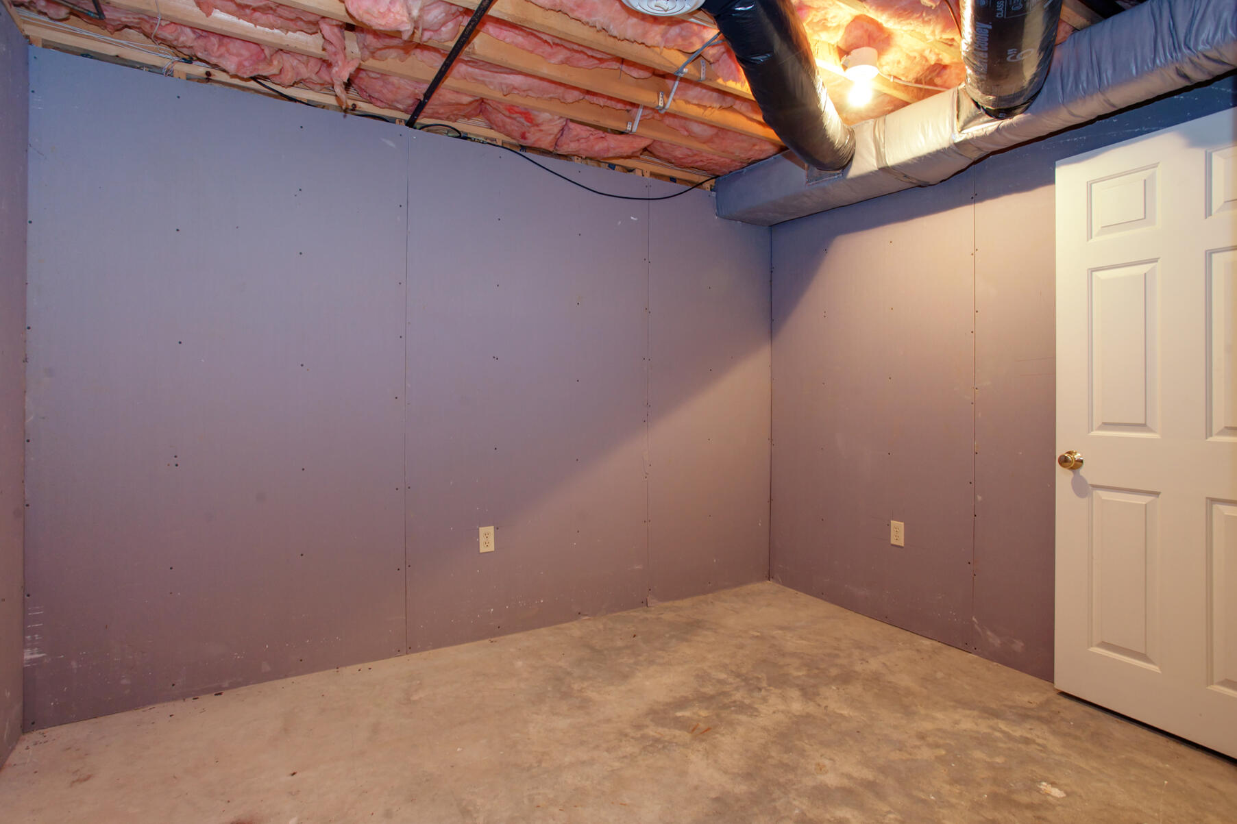 8 Kettle Lane Mashpee, MA 02649 - Photo 25 of 28 a view of a small space