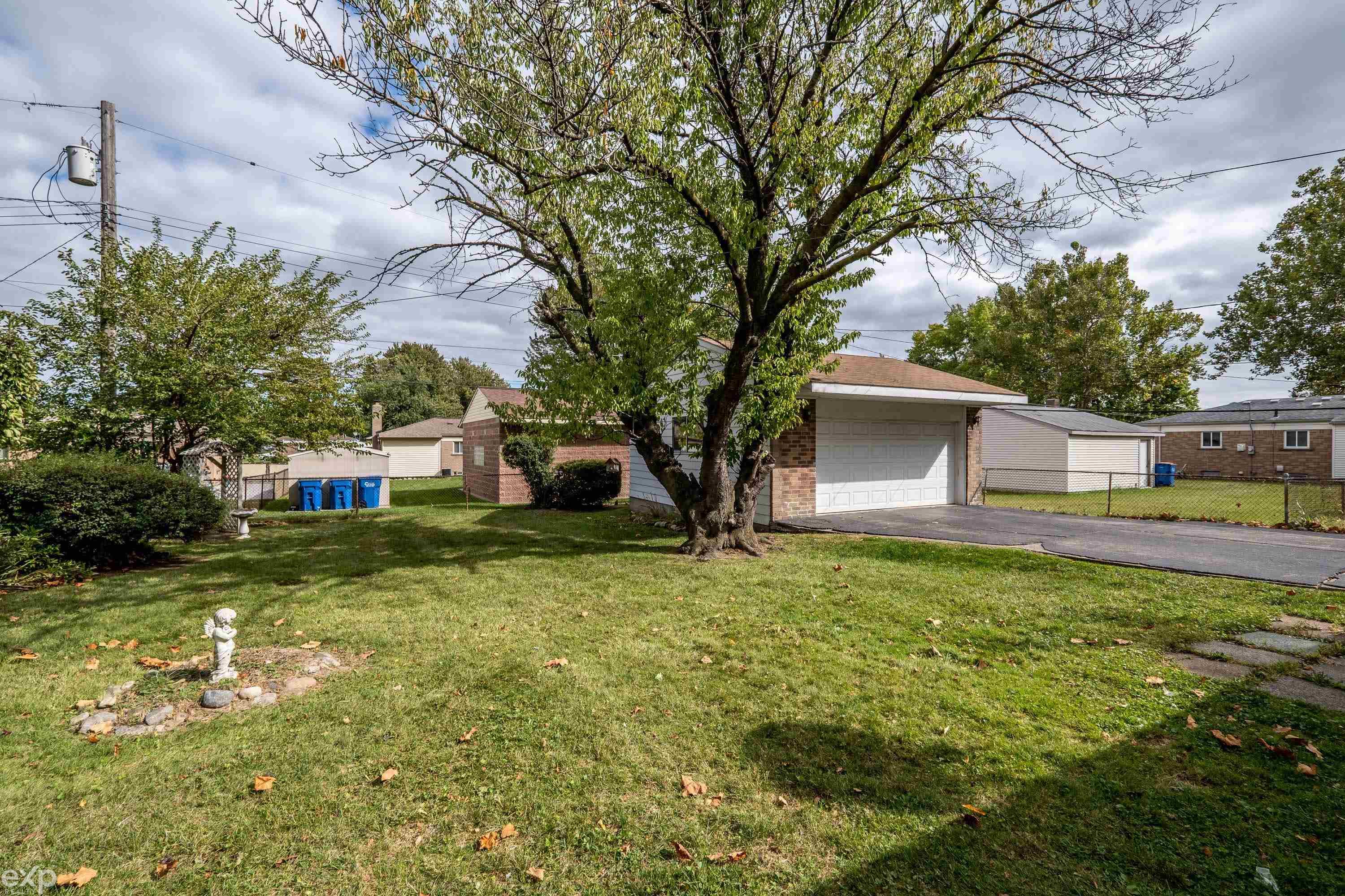 26540 Hoover Road Warren, MI 48089 - Photo 34 of 36
