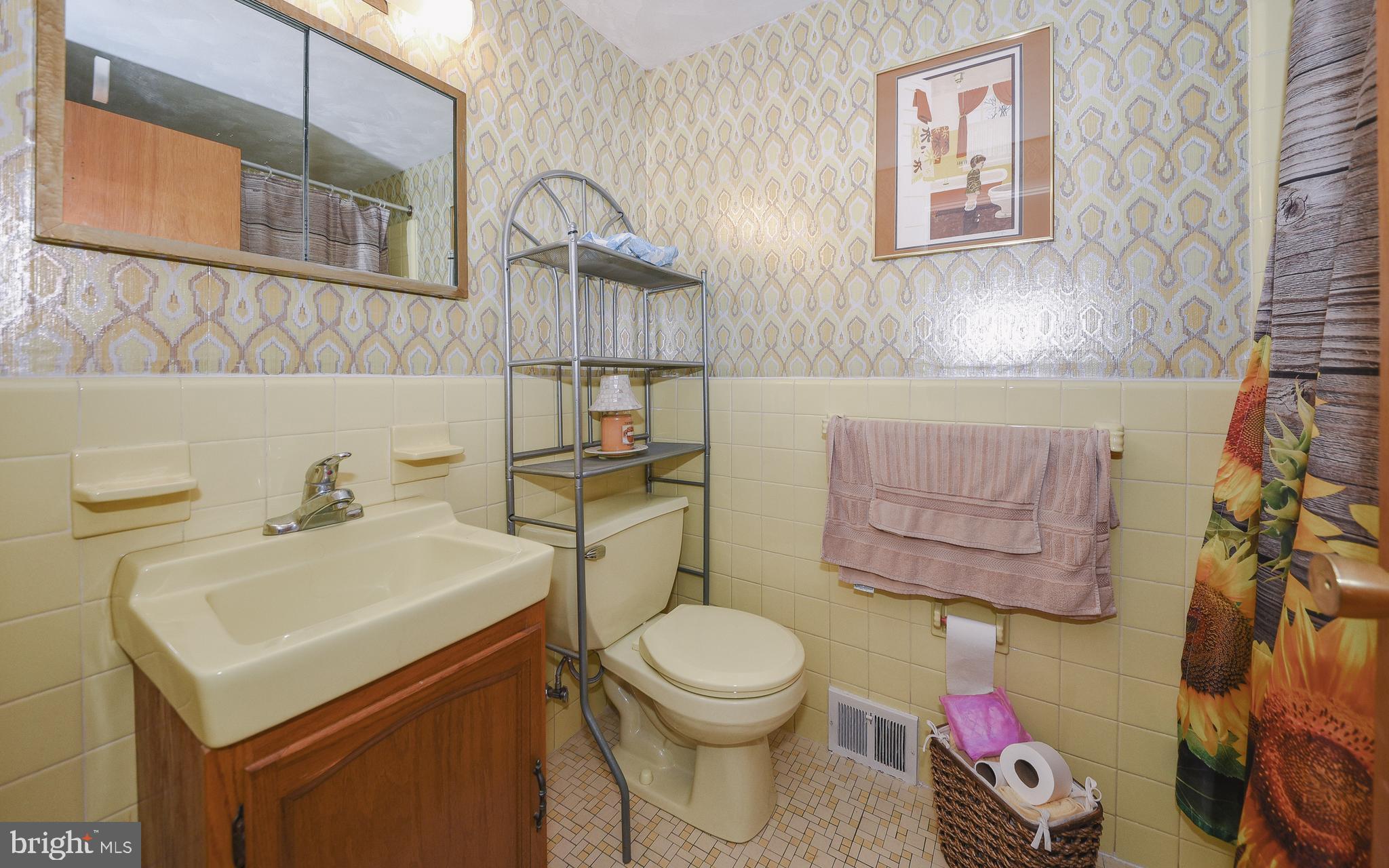 815 Rennard Circle Philadelphia, PA 19116 - Photo 18 of 22 Gallery Image 18