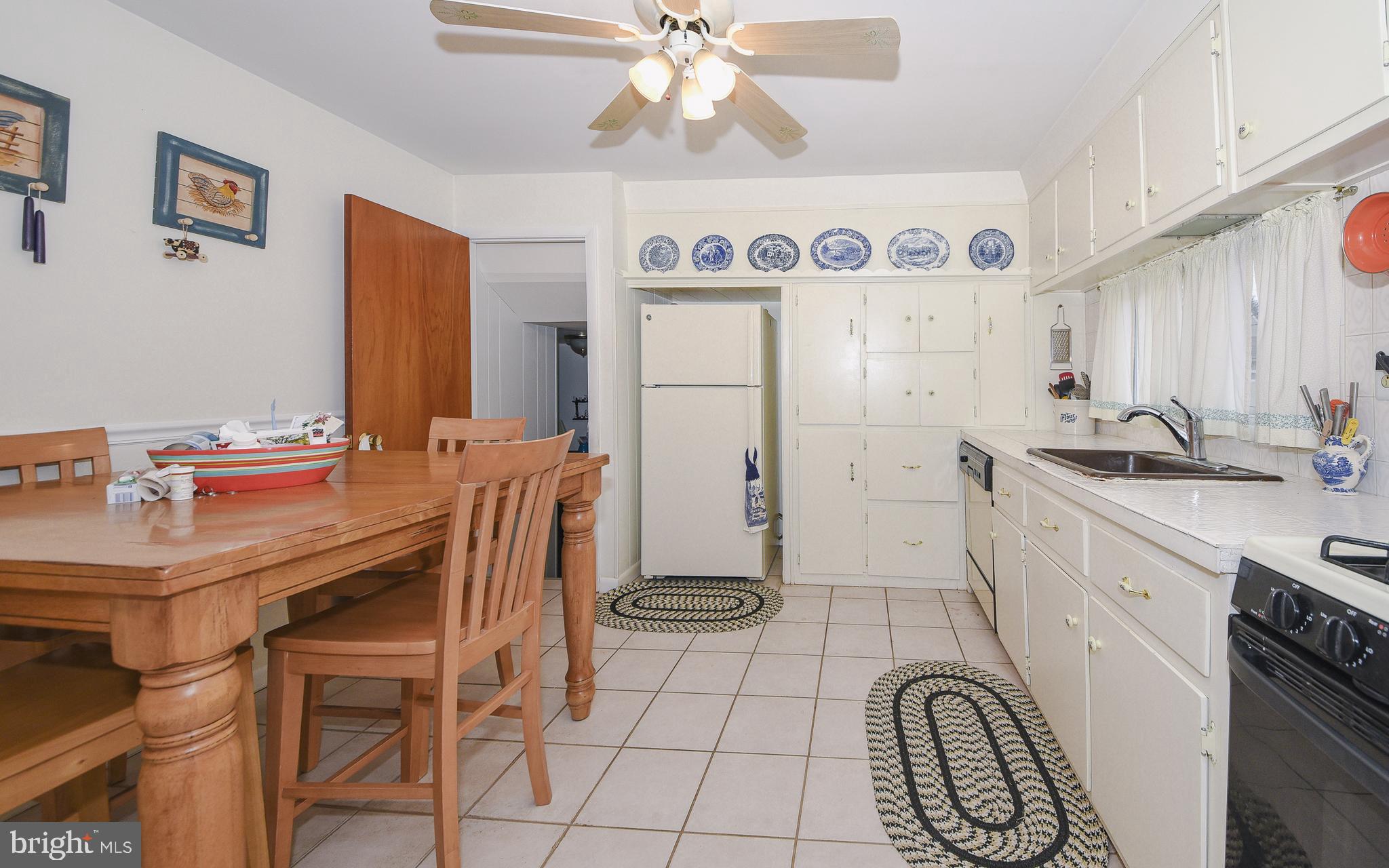 815 Rennard Circle Philadelphia, PA 19116 - Photo 10 of 22 Gallery Image 10