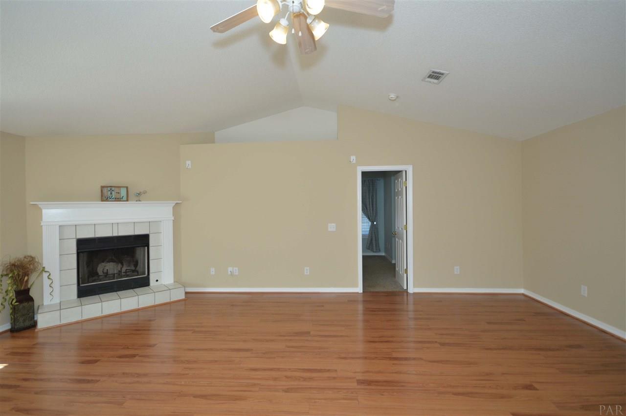 7085 Woodside Road Pensacola, FL 32526 - Photo 14 of 47 Gallery Image 14