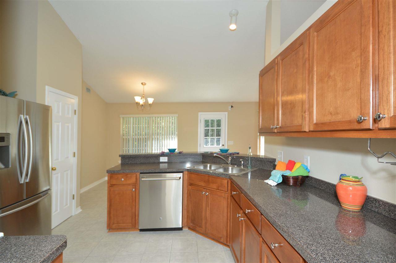 7085 Woodside Road Pensacola, FL 32526 - Photo 17 of 47 Gallery Image 17