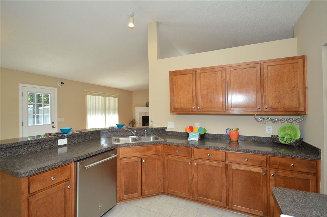 7085 Woodside Road Pensacola, FL 32526 - Photo 23 of 47 Gallery Image 23