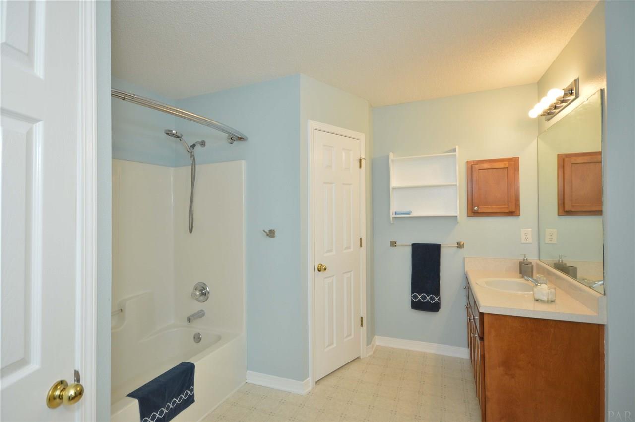 7085 Woodside Road Pensacola, FL 32526 - Photo 30 of 47 Gallery Image 30
