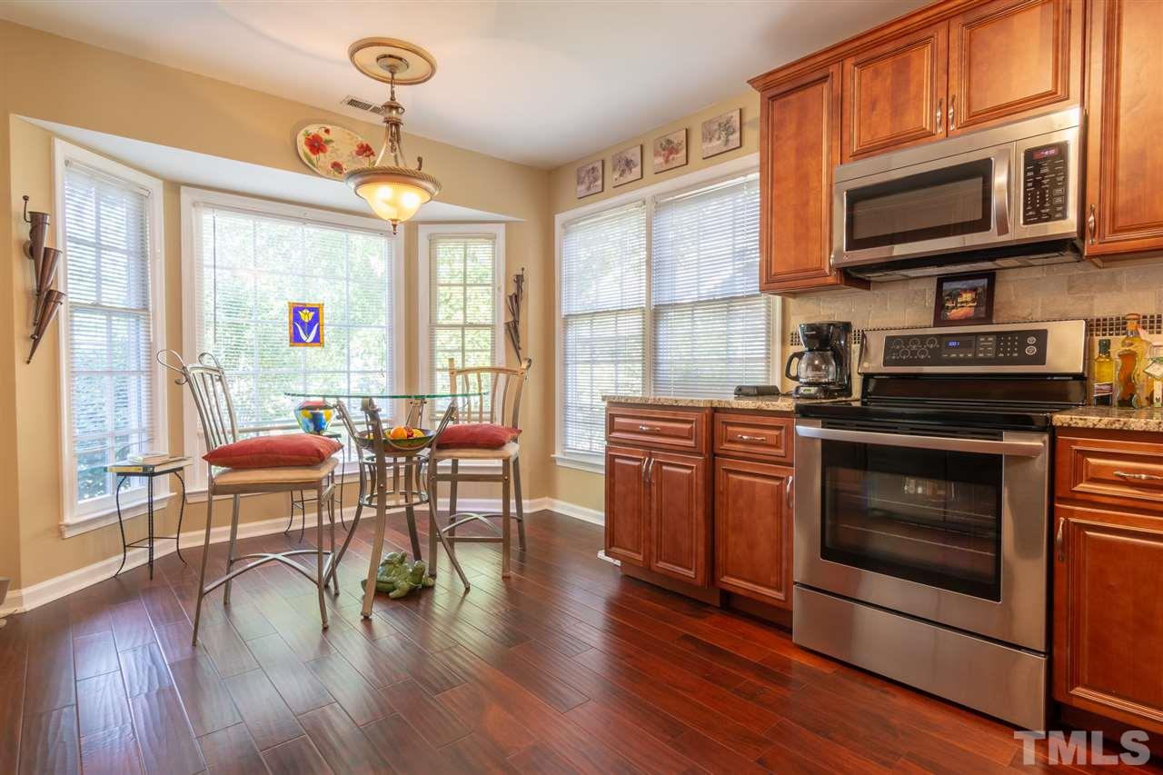 12100 Queensbridge Court Raleigh, NC 27613 - Photo 4 of 21