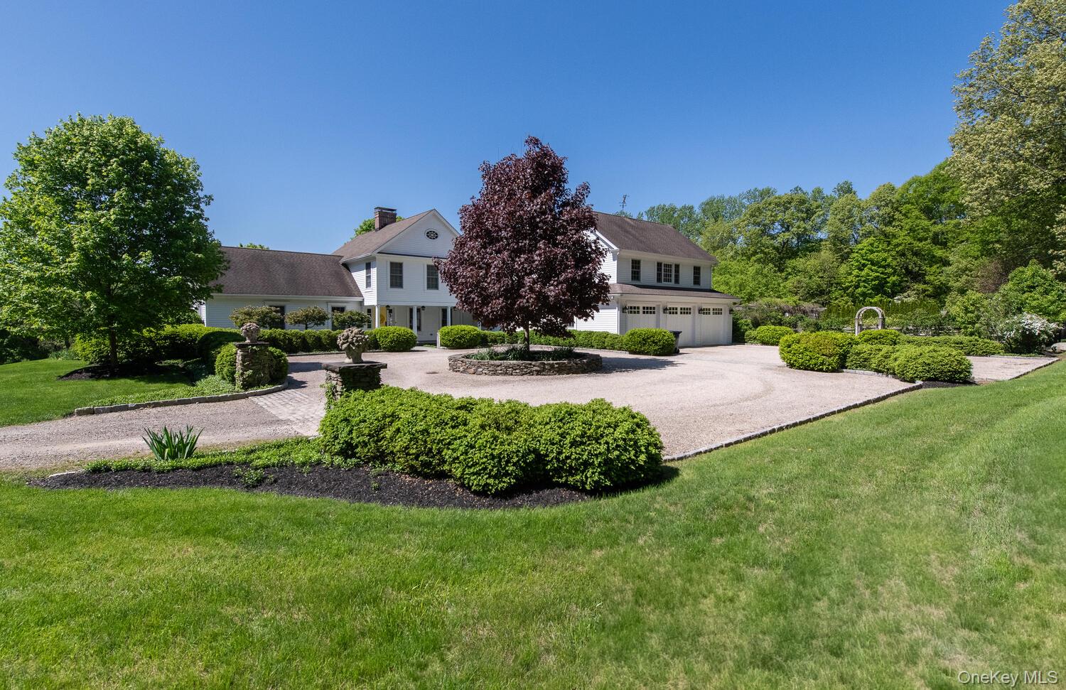 33 Pells Road Rhinebeck, NY 12572 - Photo 4 of 50 a front view of a house with a yard