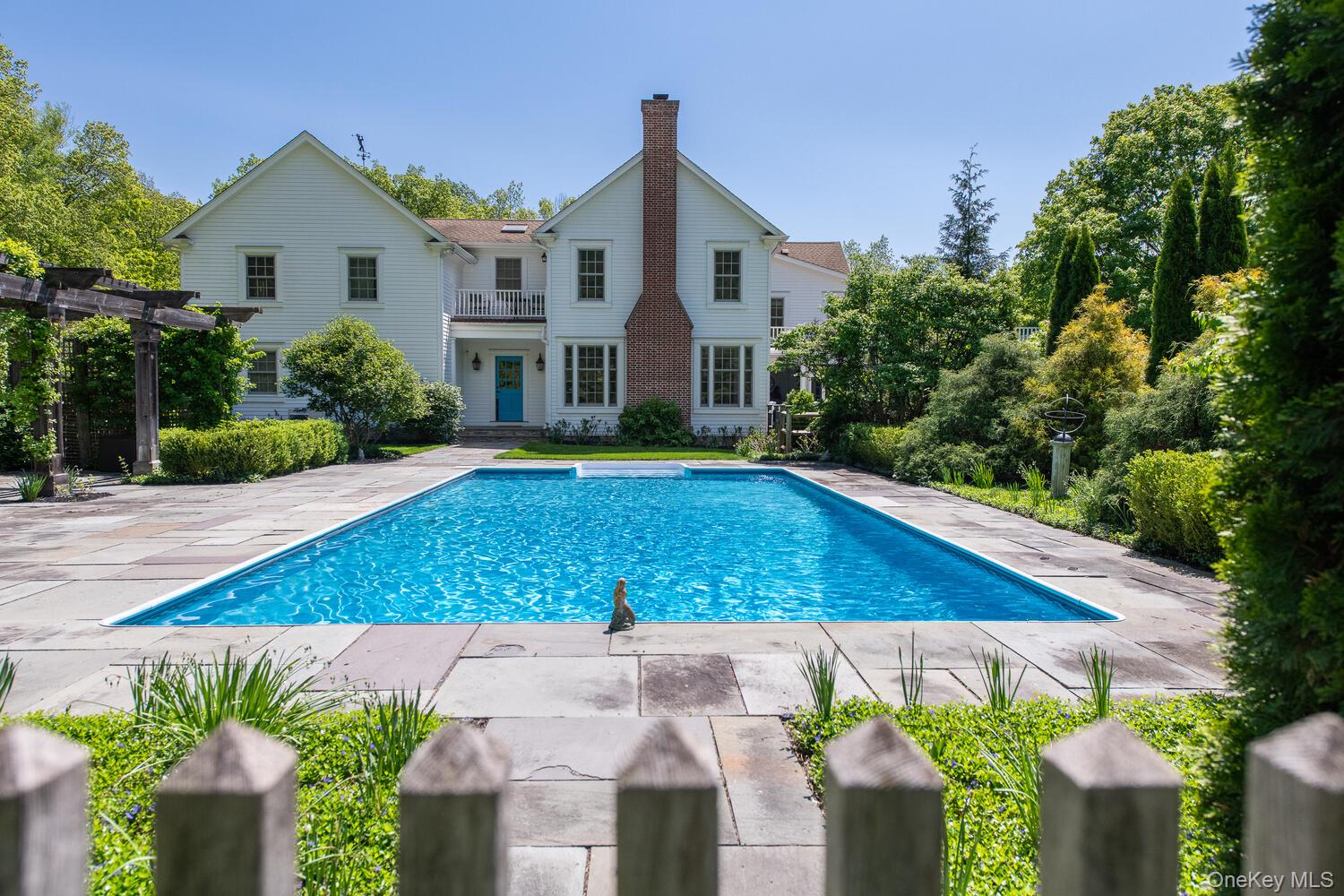 33 Pells Road Rhinebeck, NY 12572 - Photo 5 of 50 a front view of a house with a yard