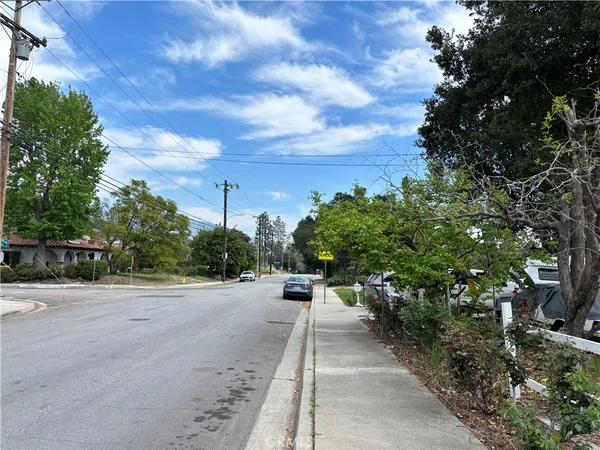 $3,200 | 130 East Sycamore Avenue, Arcadia, CA 91006