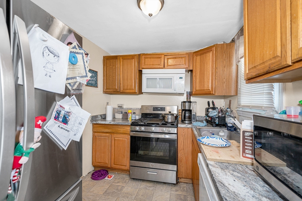 27-29 5th Street Lowell, MA 01850 - Photo 18 of 27