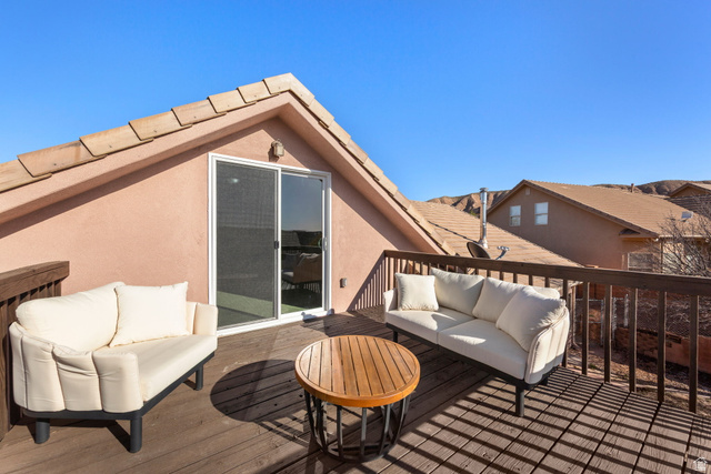 1570 South Rio Virgin Drive Washington, UT 84780 - Photo 56 of 71 Wooden terrace with outdoor lounge area