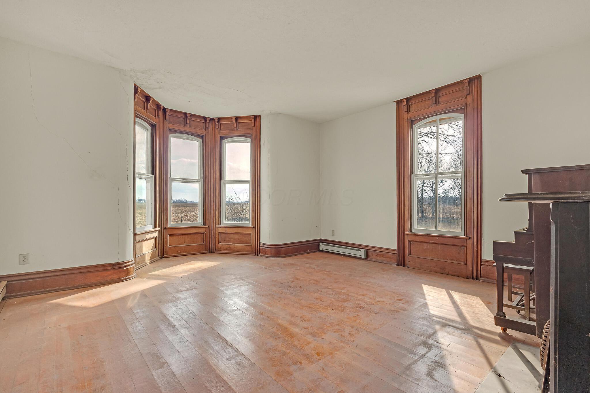 12281 London Road Orient, OH 43146 - Photo 15 of 31 Beautiful walnut wood throughout