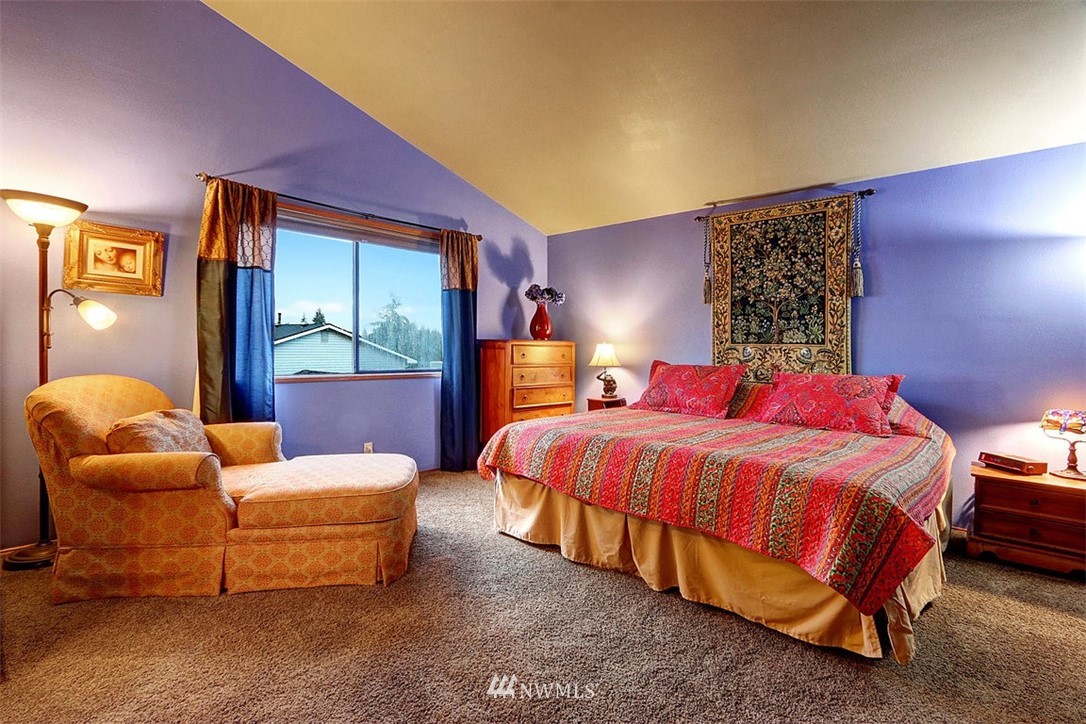 2218 Field Avenue Northeast Renton, WA 98059 - Photo 13 of 25 Gallery Image 13