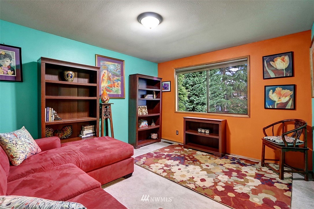 2218 Field Avenue Northeast Renton, WA 98059 - Photo 16 of 25 Gallery Image 16