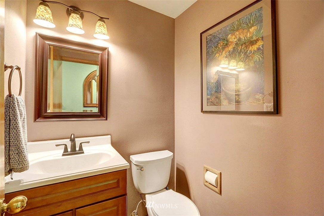2218 Field Avenue Northeast Renton, WA 98059 - Photo 21 of 25 Gallery Image 21