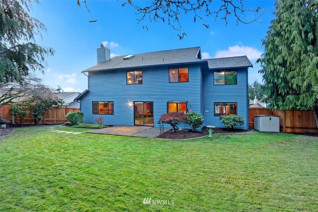 2218 Field Avenue Northeast Renton, WA 98059 - Photo 22 of 25 Gallery Image 22