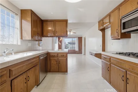 $1,149,000 | 841 West 25th Street, San Pedro, CA 90731