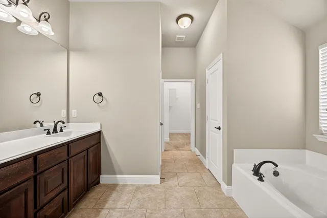 $400,000 | 676 Fossil Wood Drive, Saginaw, TX 76179