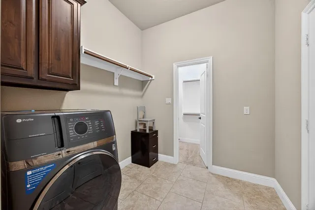 $400,000 | 676 Fossil Wood Drive, Saginaw, TX 76179