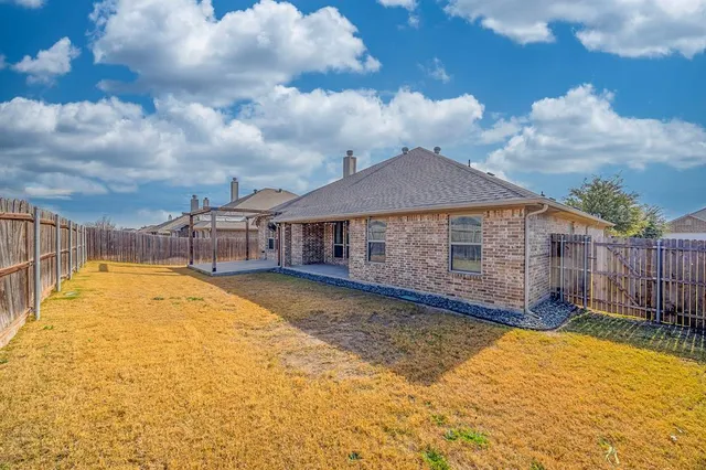 $400,000 | 676 Fossil Wood Drive, Saginaw, TX 76179