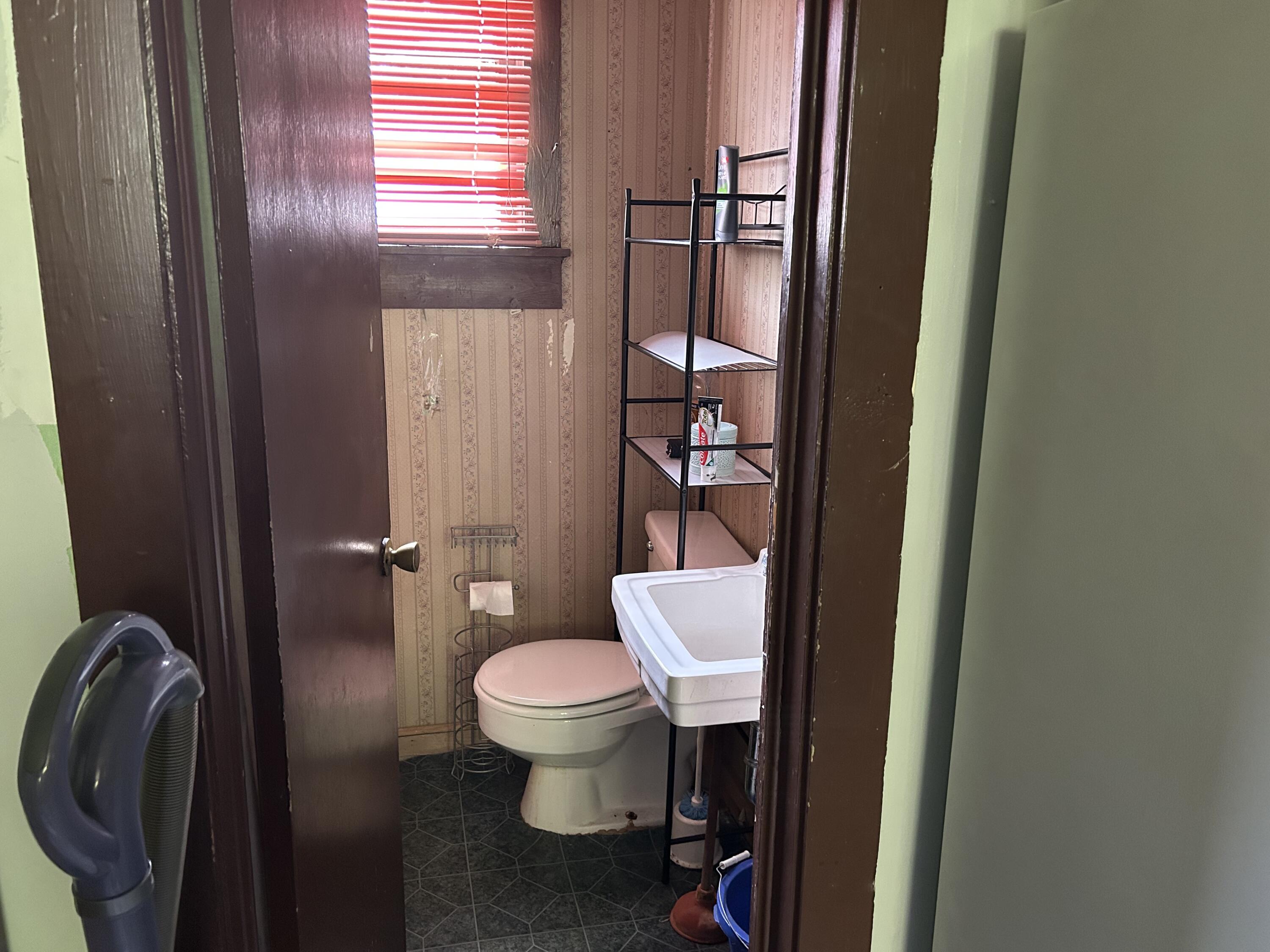 2541 Wecco Street North Charleston, SC 29405 - Photo 10 of 19 BATHROOM