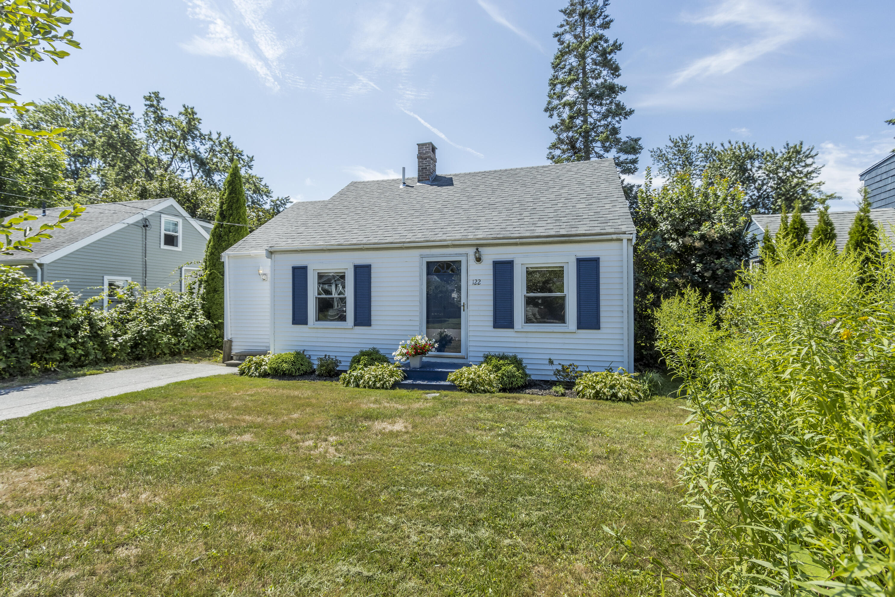 122 Gleckler Road Portland, ME 04103 - Photo 2 of 47 20240808SM-73070