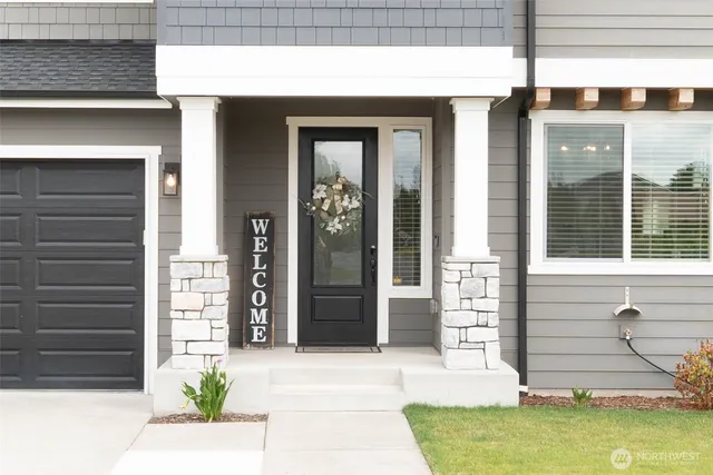 $729,999 | 14717 73rd St Court East, Sumner, WA 98390