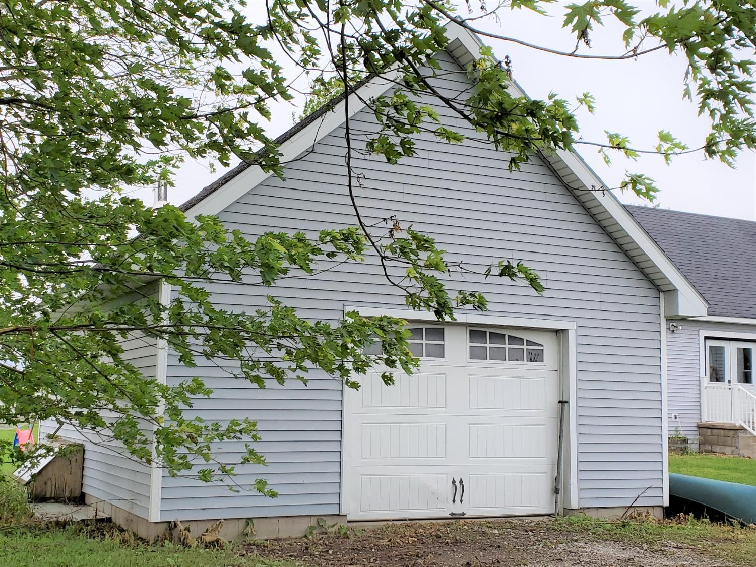 5849 West 100 South Rensselaer, IN 47978 - Photo 2 of 24 1500x1125