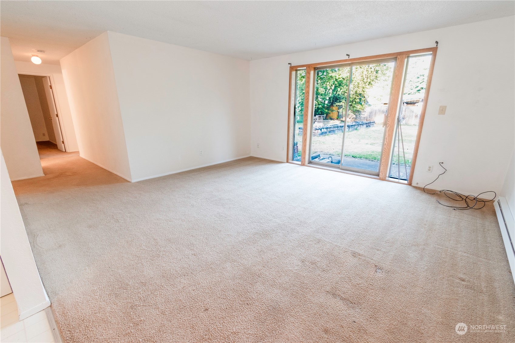 7154 Mecklem Road Everson, WA 98247 - Photo 5 of 25 an empty room with large windows