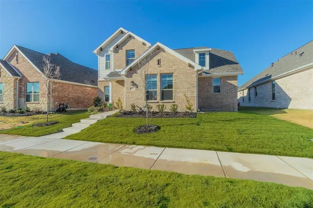$2,800 | 2257 Vista Way, Waxahachie, TX 75165