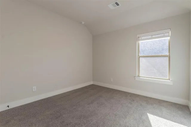 $2,800 | 2257 Vista Way, Waxahachie, TX 75165