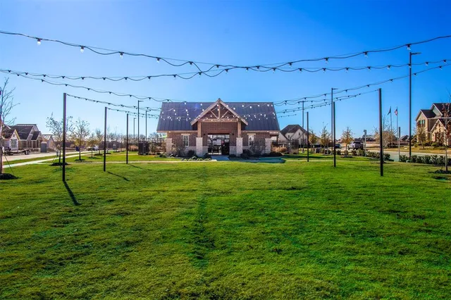 $2,800 | 2257 Vista Way, Waxahachie, TX 75165