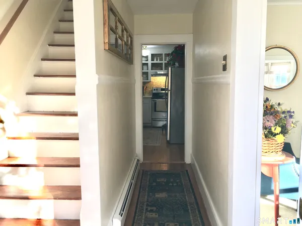 $299,000 | 10 Woods Lane, Simsbury, CT 06070