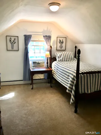 $299,000 | 10 Woods Lane, Simsbury, CT 06070