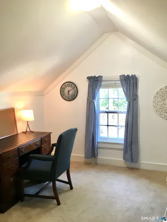 $299,000 | 10 Woods Lane, Simsbury, CT 06070
