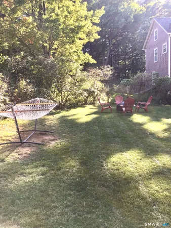 $299,000 | 10 Woods Lane, Simsbury, CT 06070