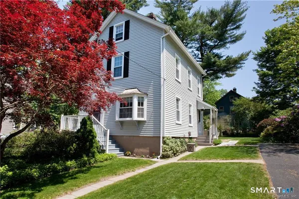 $299,000 | 10 Woods Lane, Simsbury, CT 06070