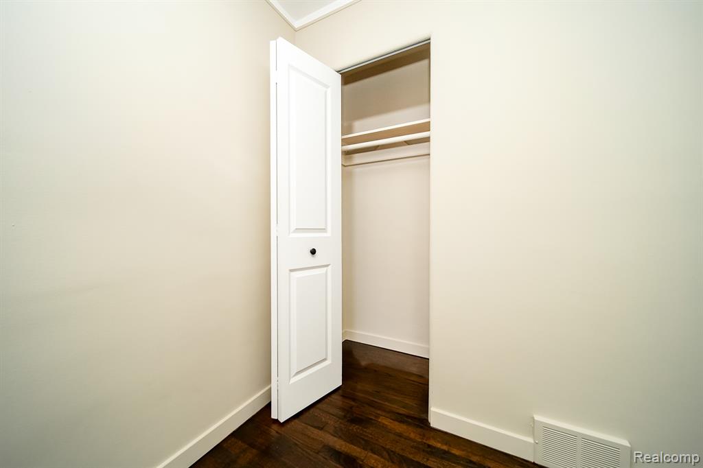 46985 Heydenreich Road Macomb, MI 48044 - Photo 55 of 60