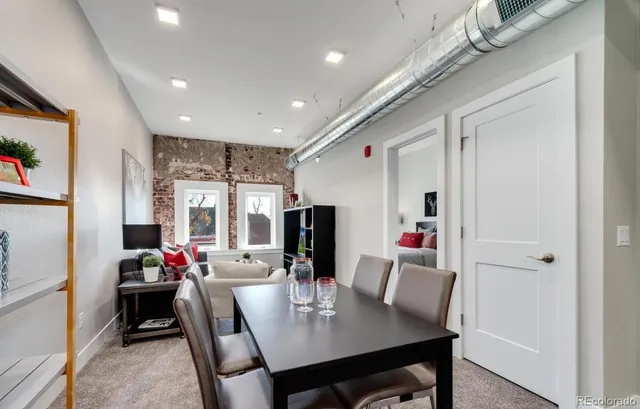 $1,750 | 300 South Logan Street, Unit 210, Denver, CO 80209